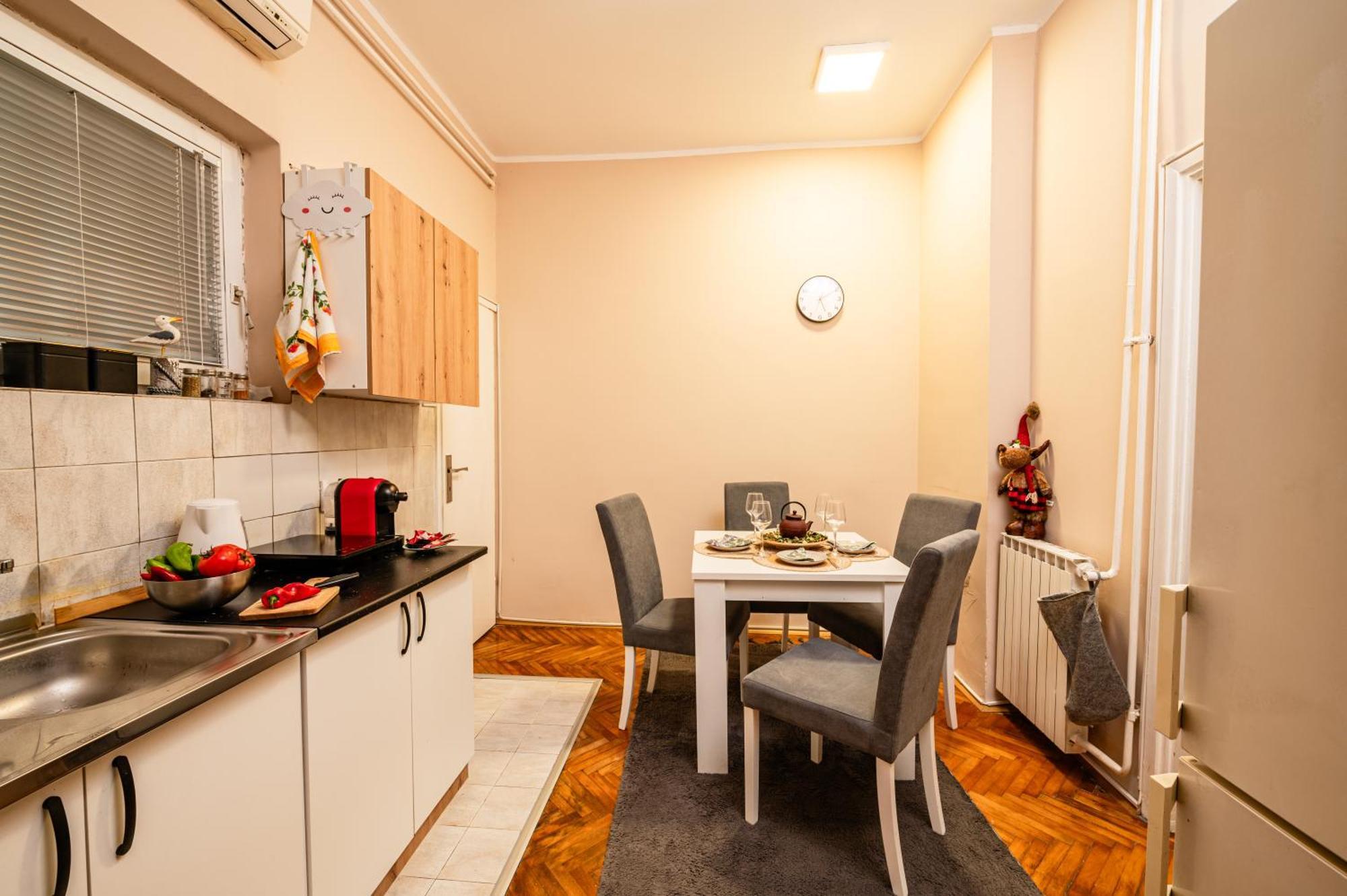 Cozy Apartment In City Center 베오그라드 외부 사진